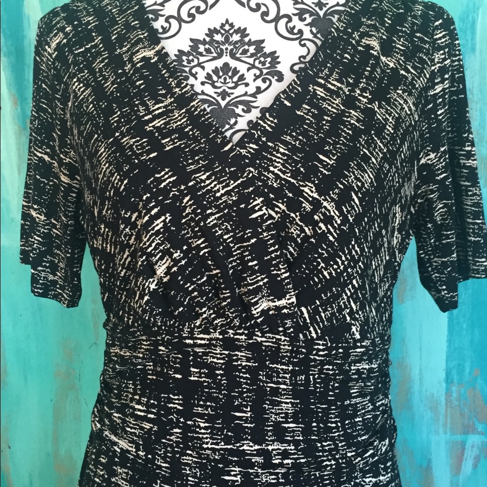 Dress - Picture 4 of 4